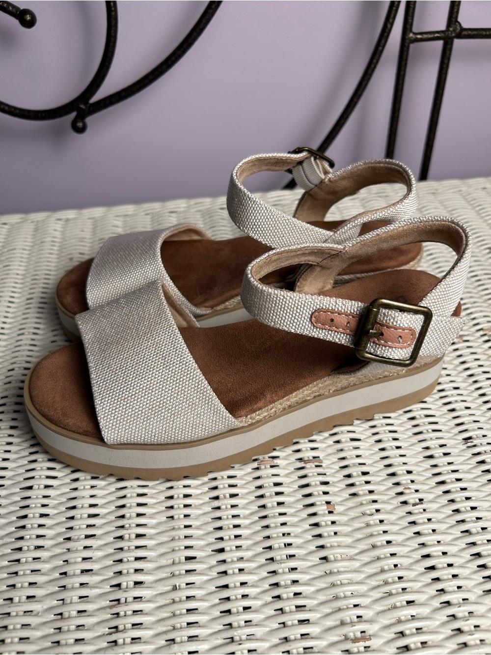 NWOT Dream Pairs Platform Espadrille Sandals Beige Canvas Ankle Strap Womens